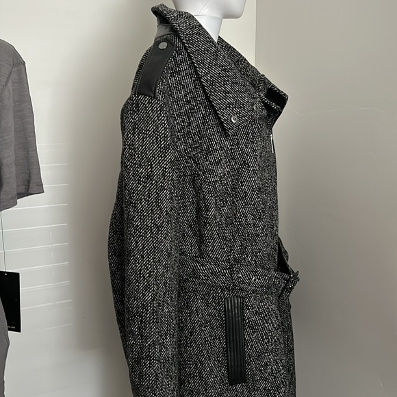 Michael Kors, Woman's Size 3X Black and Grey Trench Coat - Picture 6 of 9